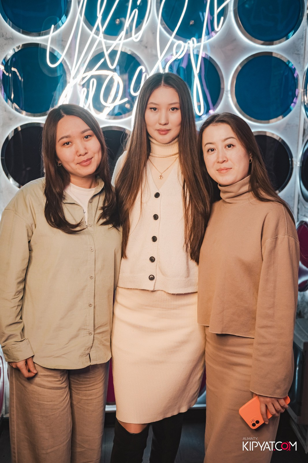 УХО И МЕДВЕДЬ НА ГАГАРИНА. КИПЯТКОМ АЛМАТЫ!