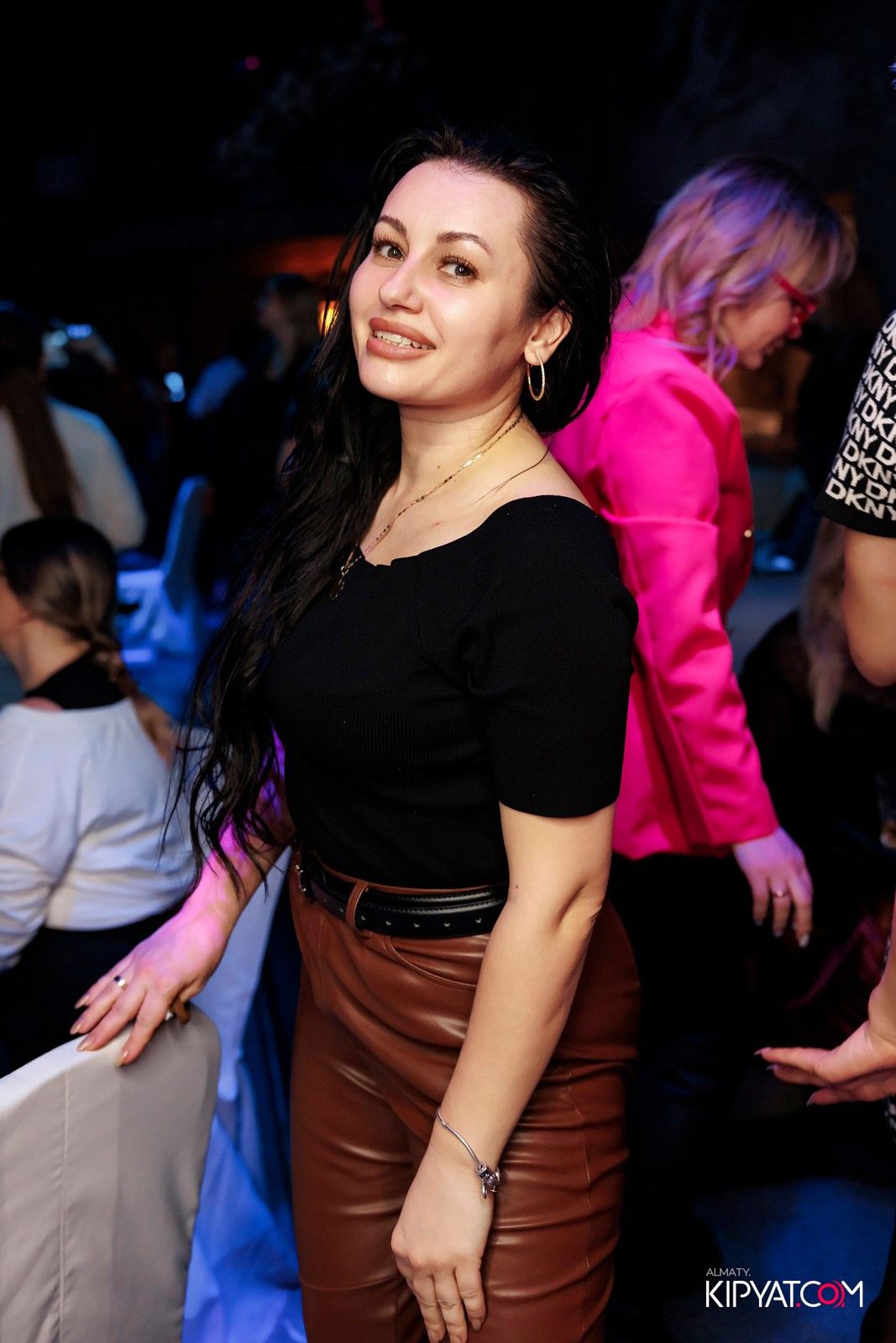 МУЗЫКАЛЬНОЕ ЛОТО В HIT RETRO. КИПЯТКОМ АЛМАТЫ! Фотосъемка мероприятий в Алматы