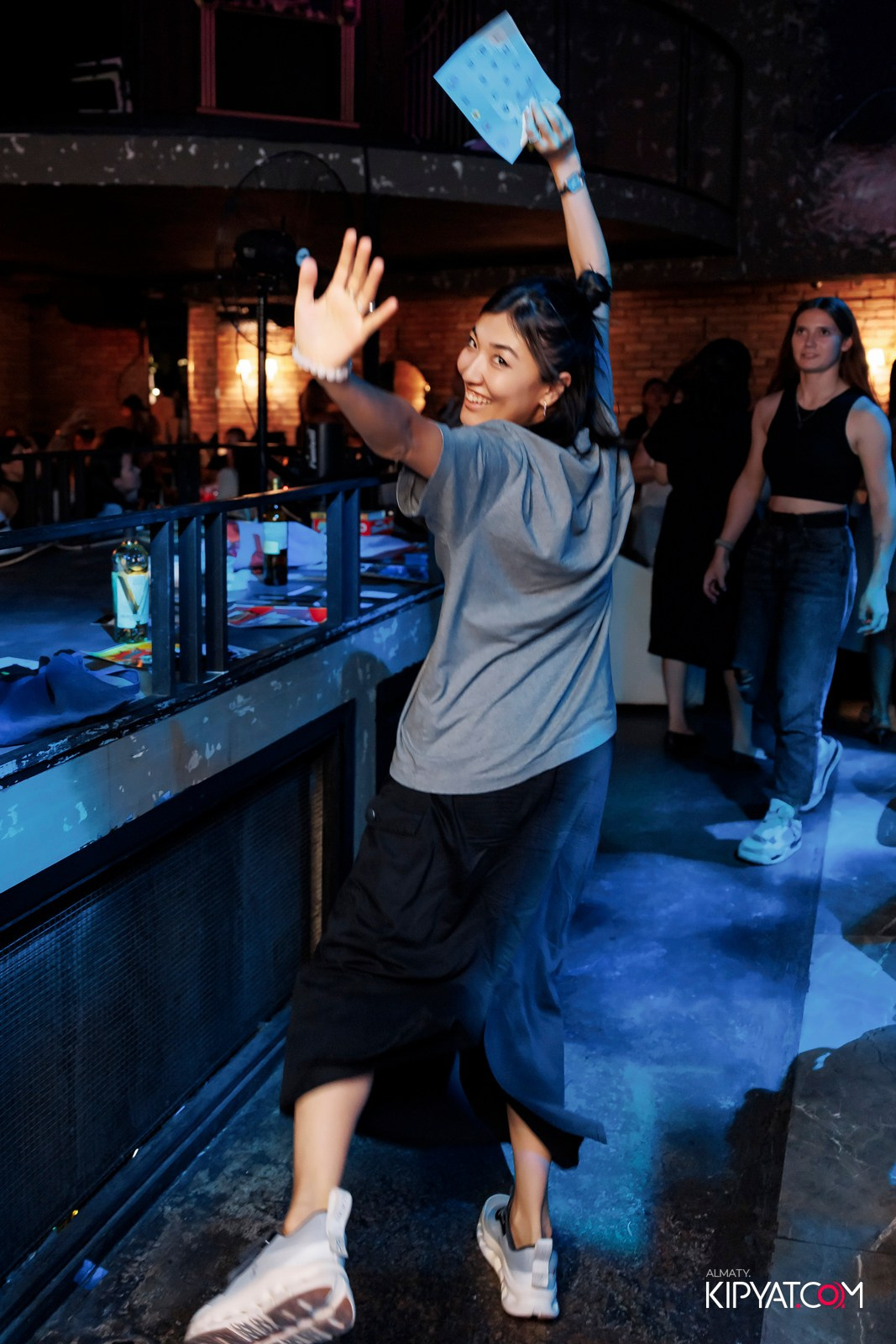 МУЗЫКАЛЬНОЕ ЛОТО В HIT RETRO. КИПЯТКОМ АЛМАТЫ!