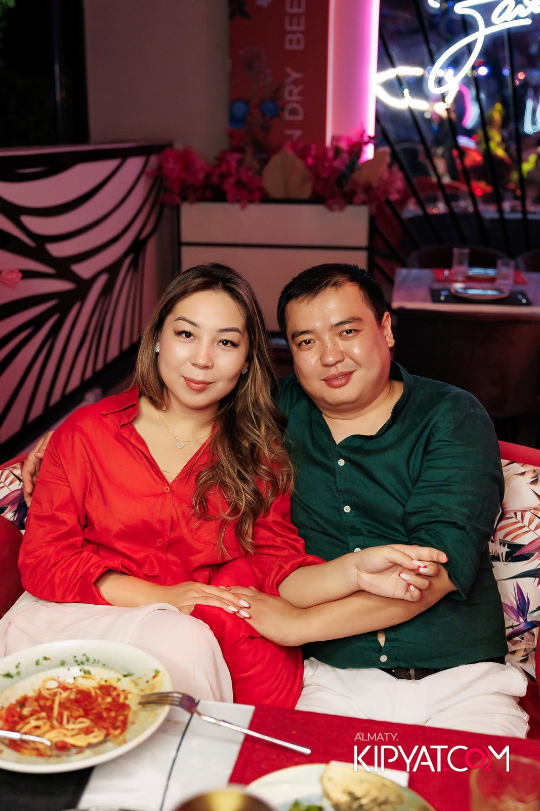 ЗАЯ, НА БИС. КИПЯТКОМ АЛМАТЫ!