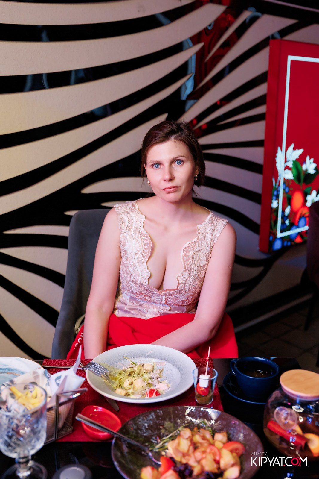 НОДАР РЕВИЯ В «ЗАЯ, НА БИС». КИПЯТКОМ АЛМАТЫ!