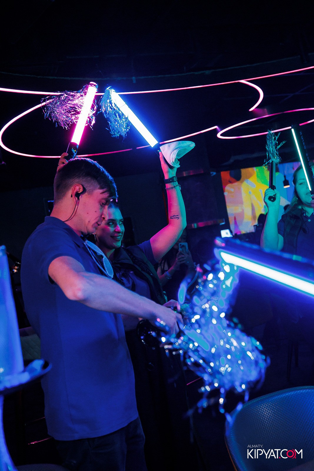 EVENT BAR. КИПЯТКОМ АЛМАТЫ!