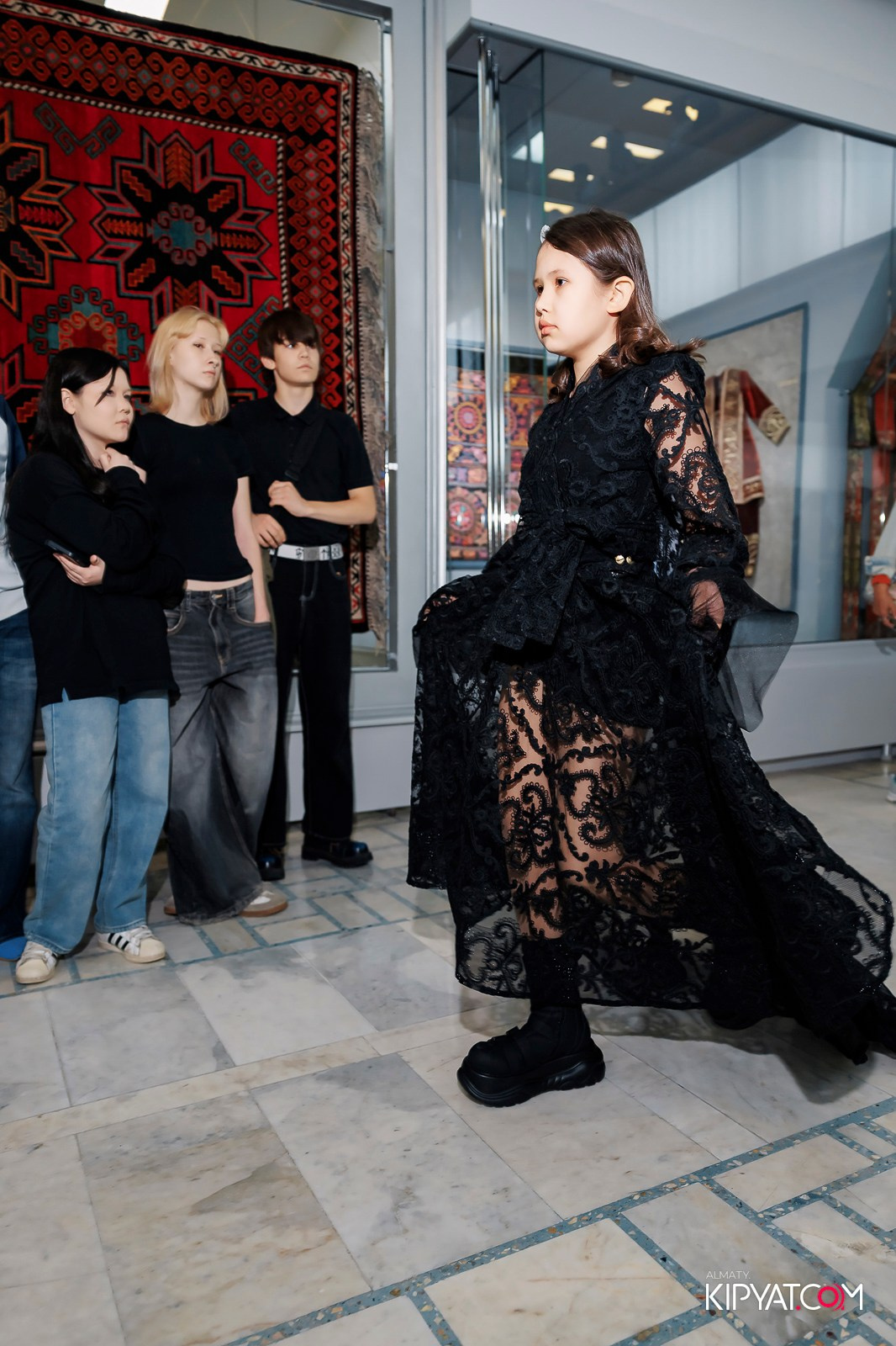JUNIOR MODELS SHOW. ПЕРФОМАНС НОЧЬ В МУЗЕЕ. КИПЯТКОМ АЛМАТЫ! Фотосъемка мероприятий в Алматы