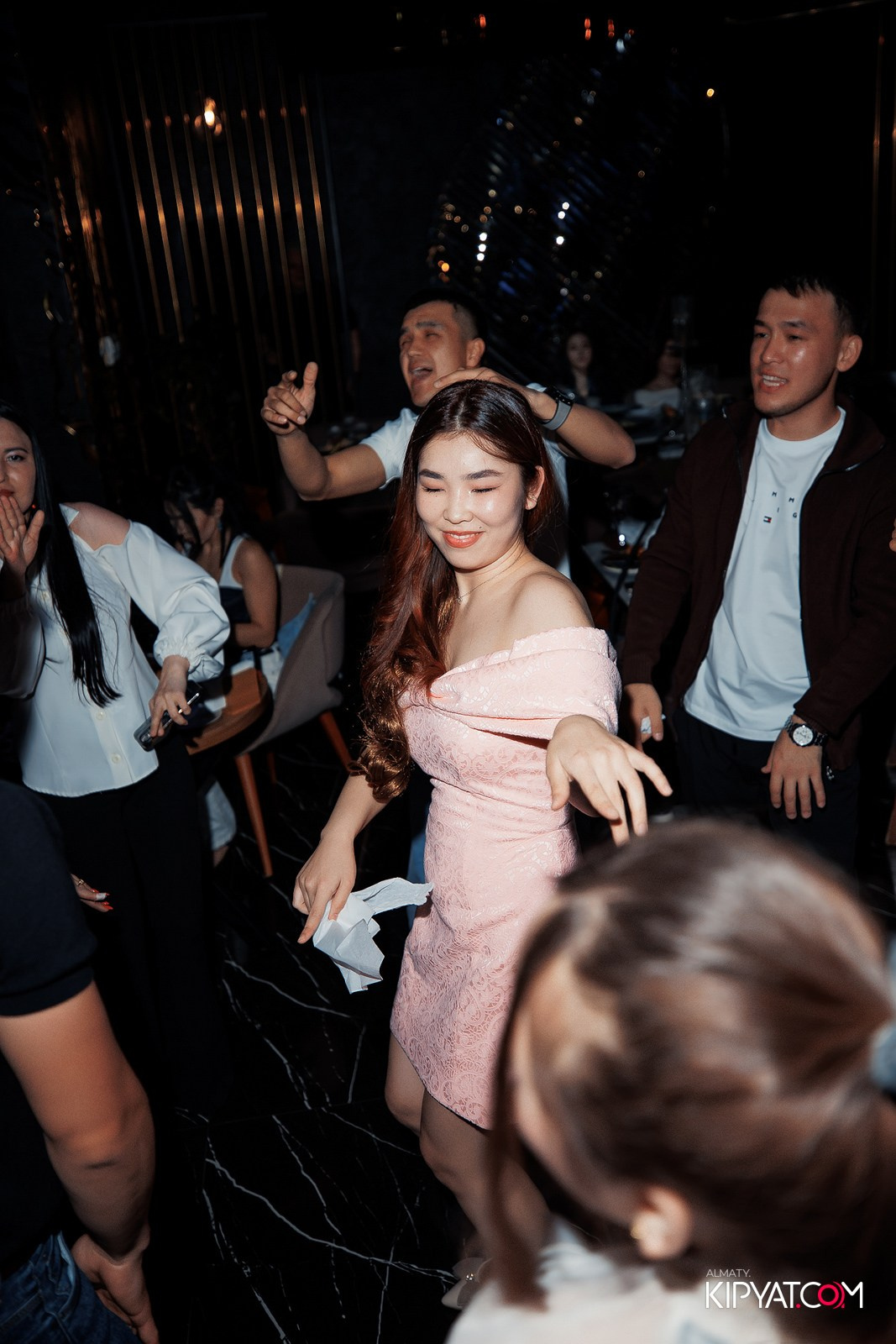 MOOD KARAOKE & TERRACE. КИПЯТКОМ АЛМАТЫ!