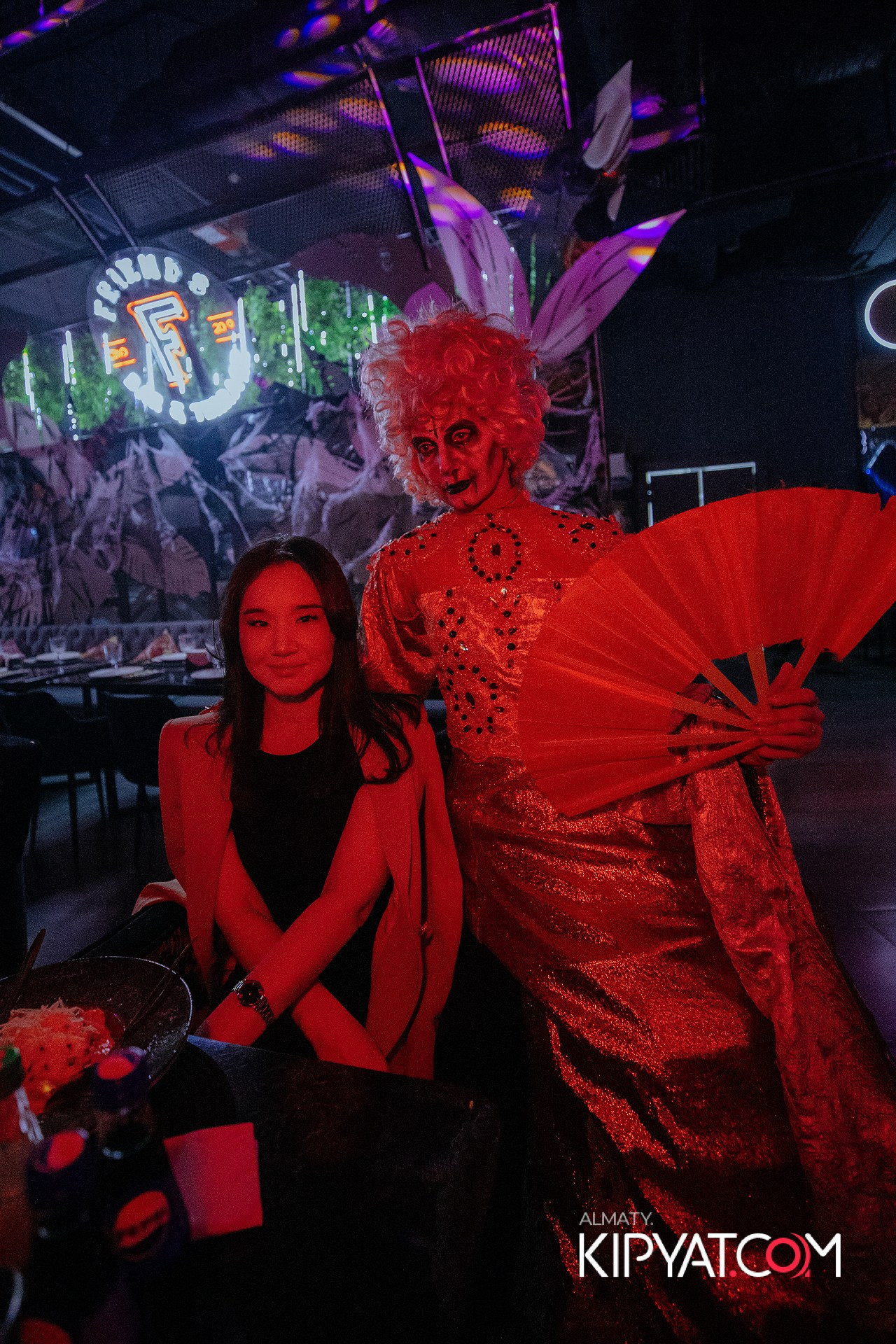 FRIENDS BAR & TERRACE. КИПЯТКОМ АЛМАТЫ! Фотосъемка мероприятий в Алматы
