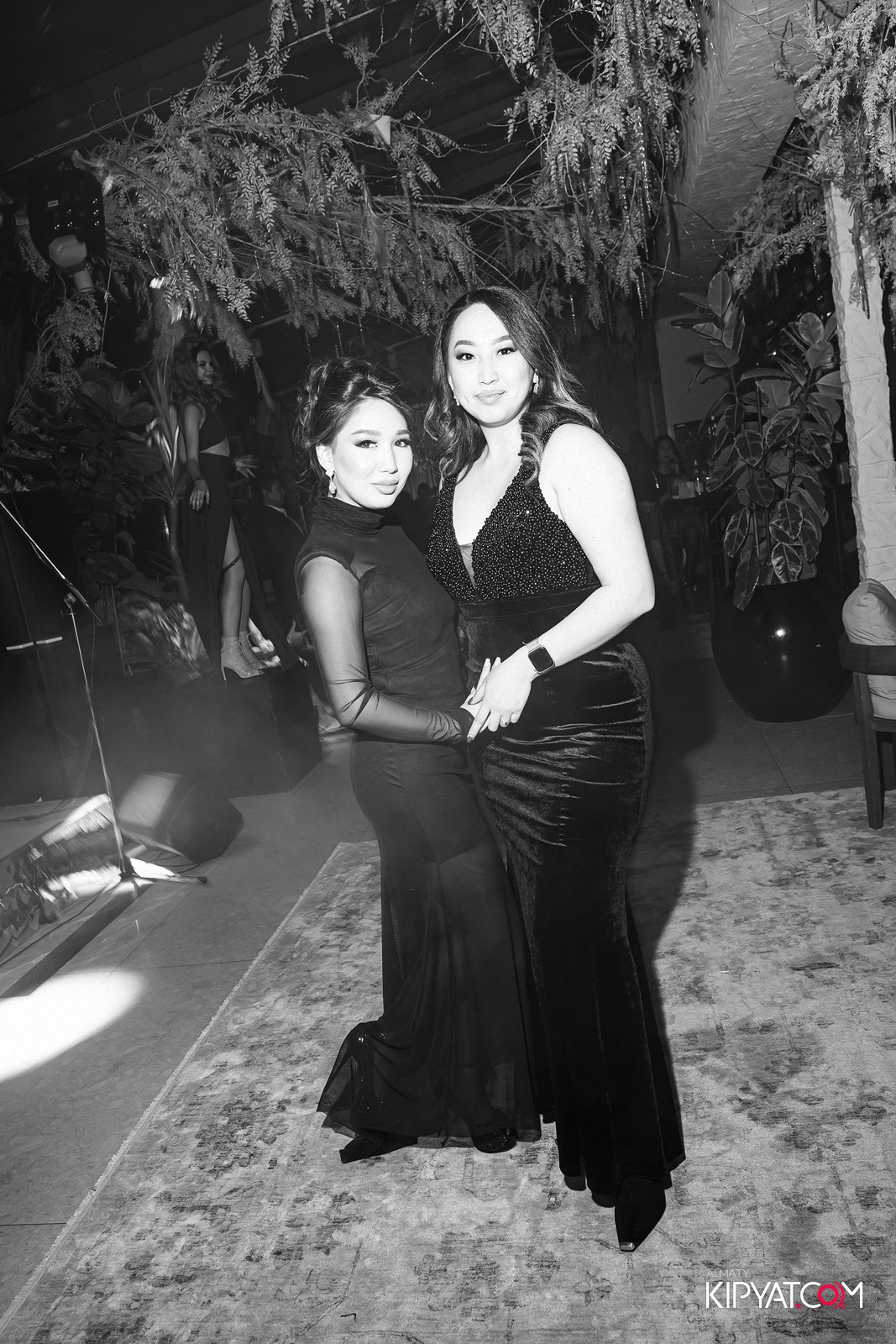 EDEN BAR & RESTAURANT. КИПЯТКОМ АЛМАТЫ!