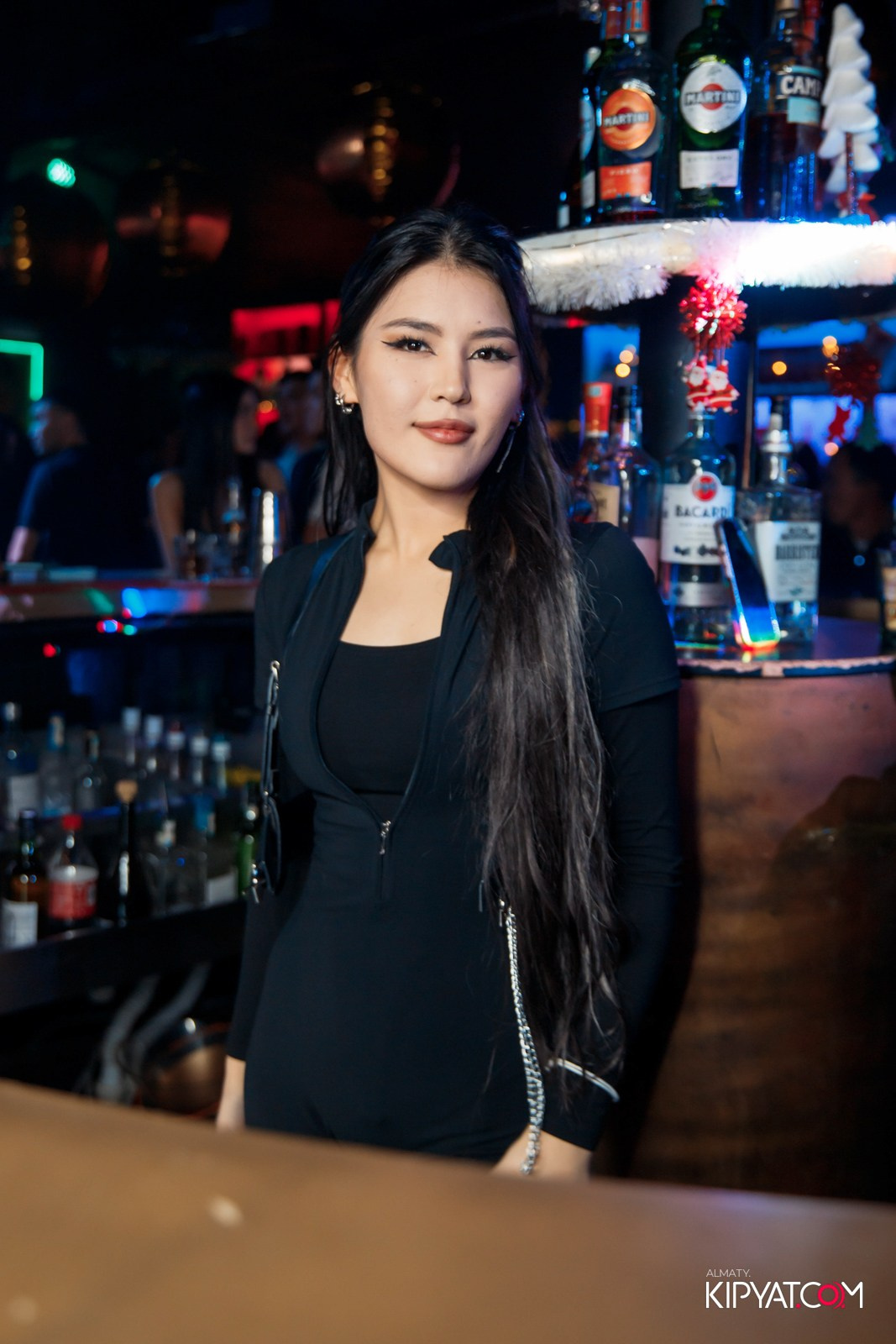 UYAT EMES BAR. КИПЯТКОМ АЛМАТЫ!