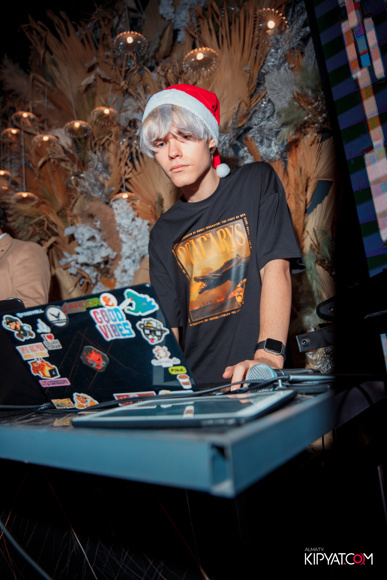 БАР ПОНАЕХАЛИ НА ДОСТЫК. КИПЯТКОМ АЛМАТЫ! Фотосъемка мероприятий в Алматы