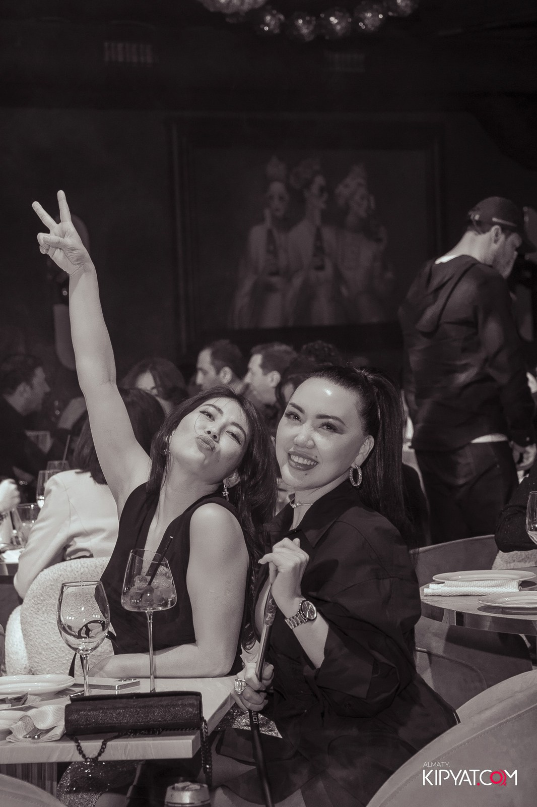 QUEEN. КИПЯТКОМ АЛМАТЫ!