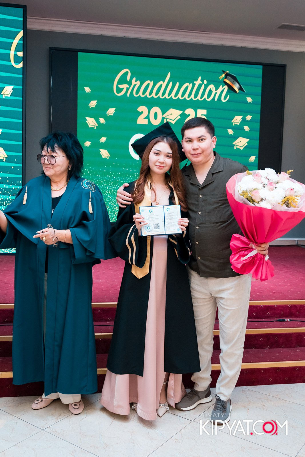 GRADUATION 2025 Q UNIVERSITY. КИПЯТКОМ АЛМАТЫ!