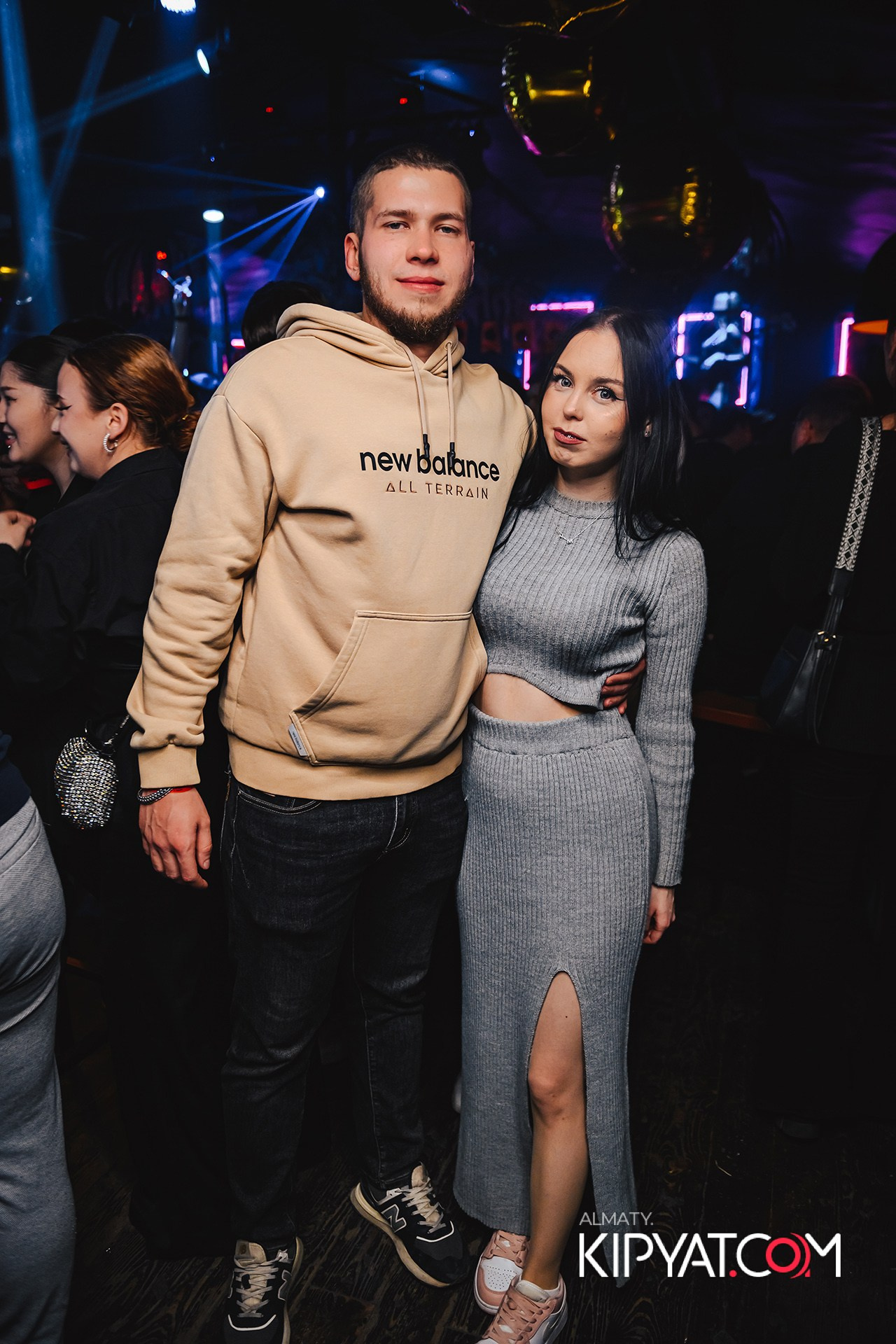 UYAT EMES BAR. КИПЯТКОМ АЛМАТЫ!