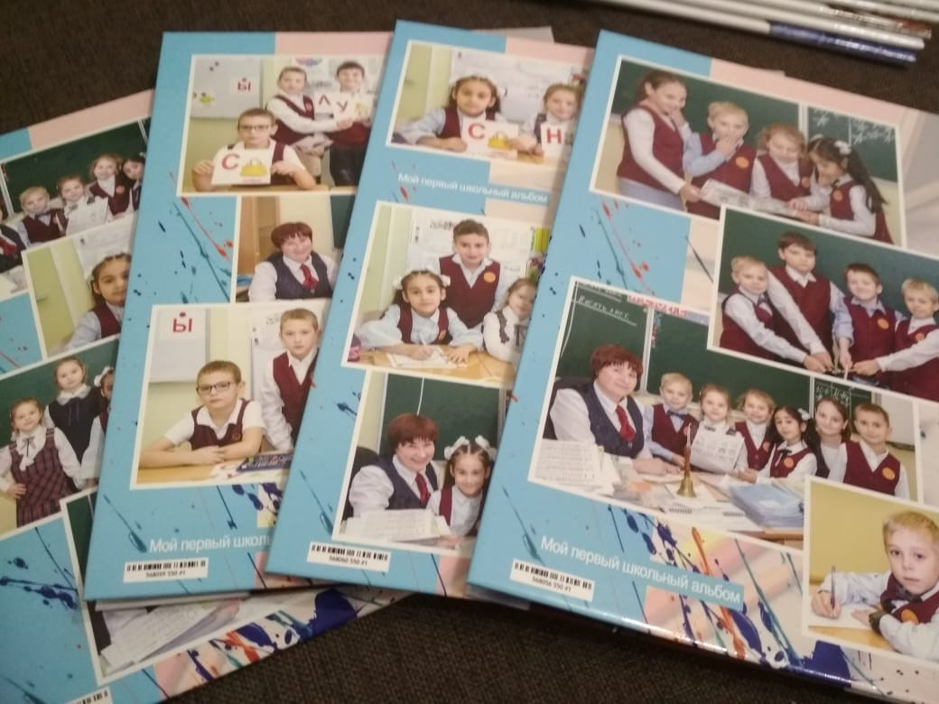 2500 р Книга на 2 разворота (4 страницы + обложка) формат 20×30. Фотограф Елена Лагода