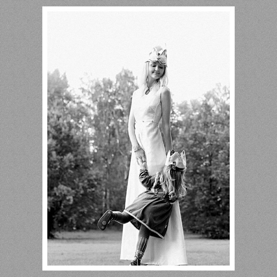 Анна и Агата. Сказка. Творческий фотограф — Минск