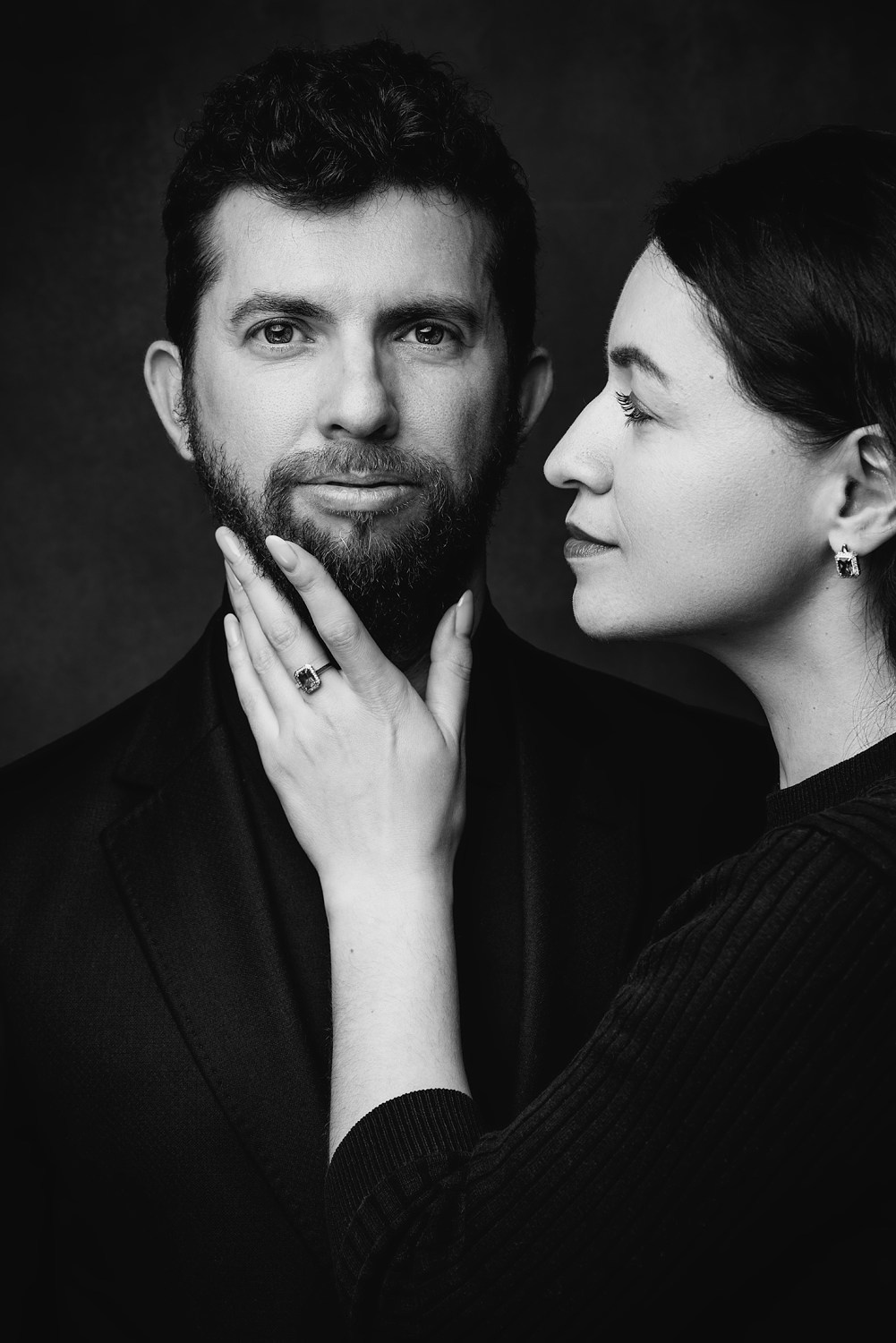 U-ray: Художественный чёрно-белый портрет. U-ray