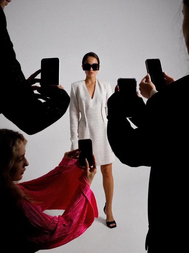 WHO'S THE BOSS. Фотосъемки