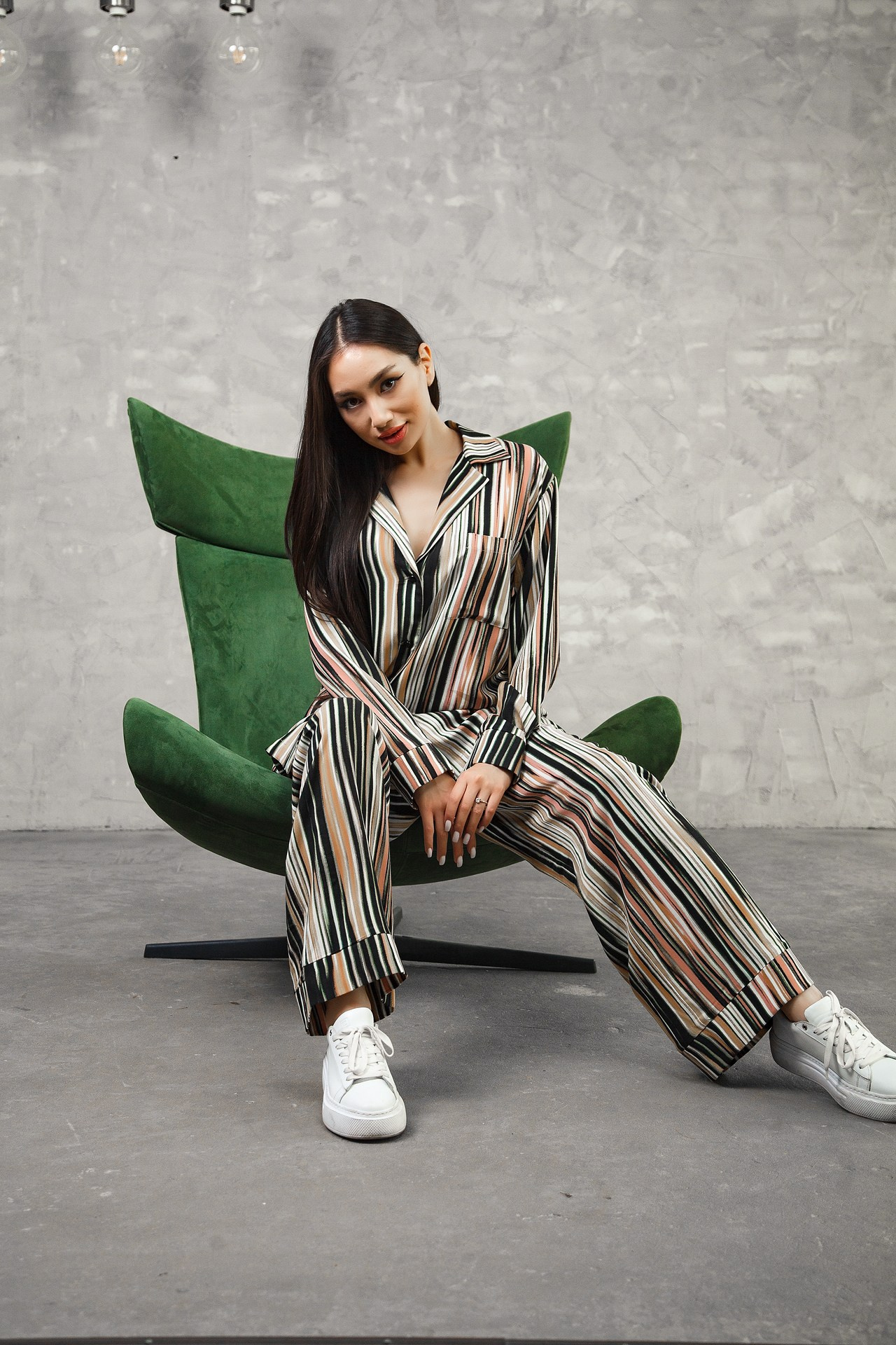 Реклама женской одежды. Натан Супервайзер по Продакшену