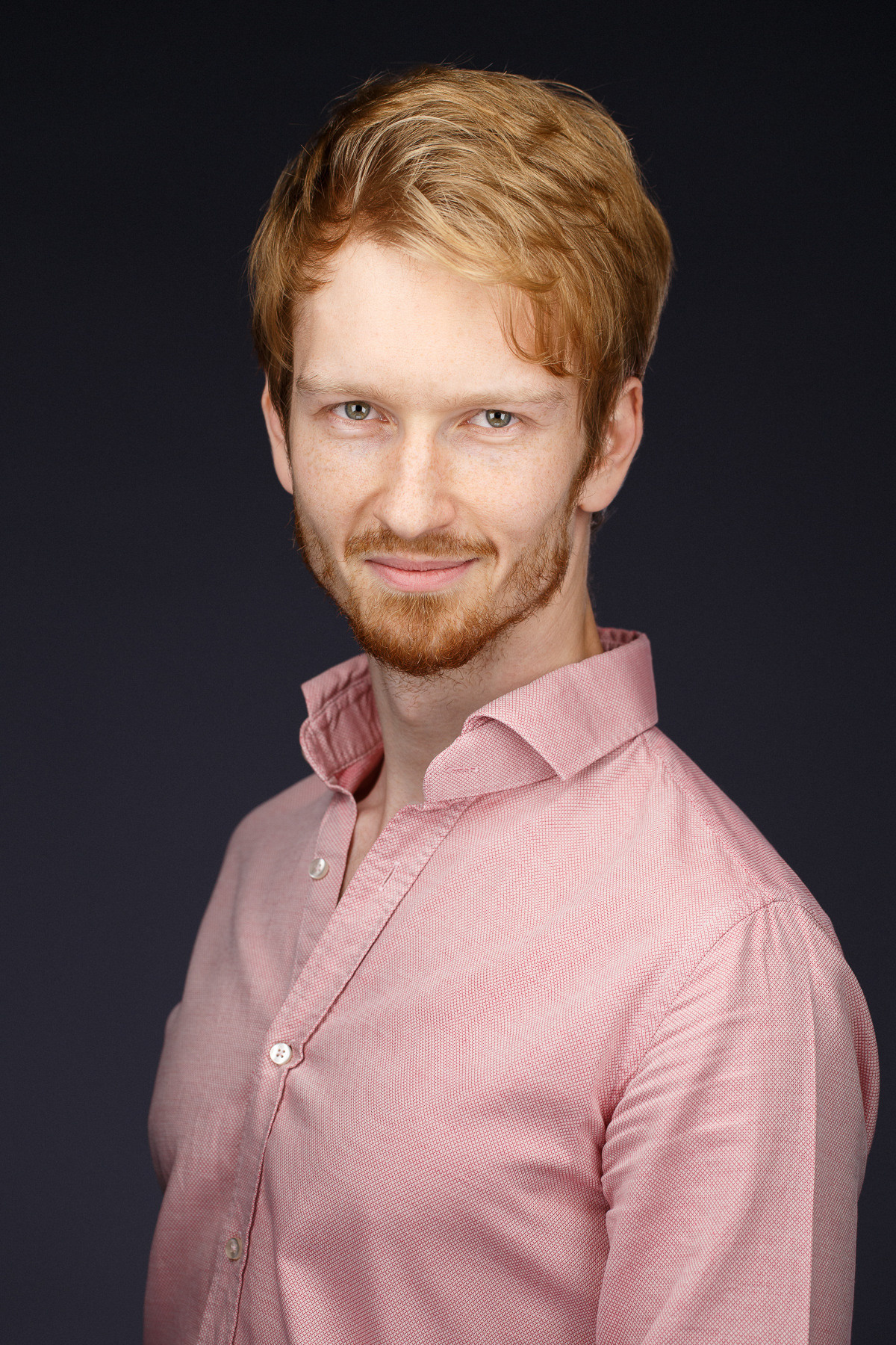 Классический деловой портрет. Бизнес-портрет | Хедшот-фотограф | Студия делового портрета в Москве