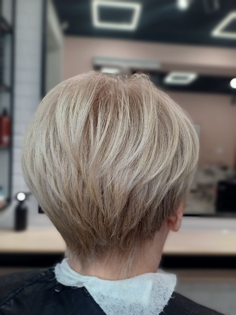 Парикмахер-колорист Тамилла. Салон красоты PUDRA