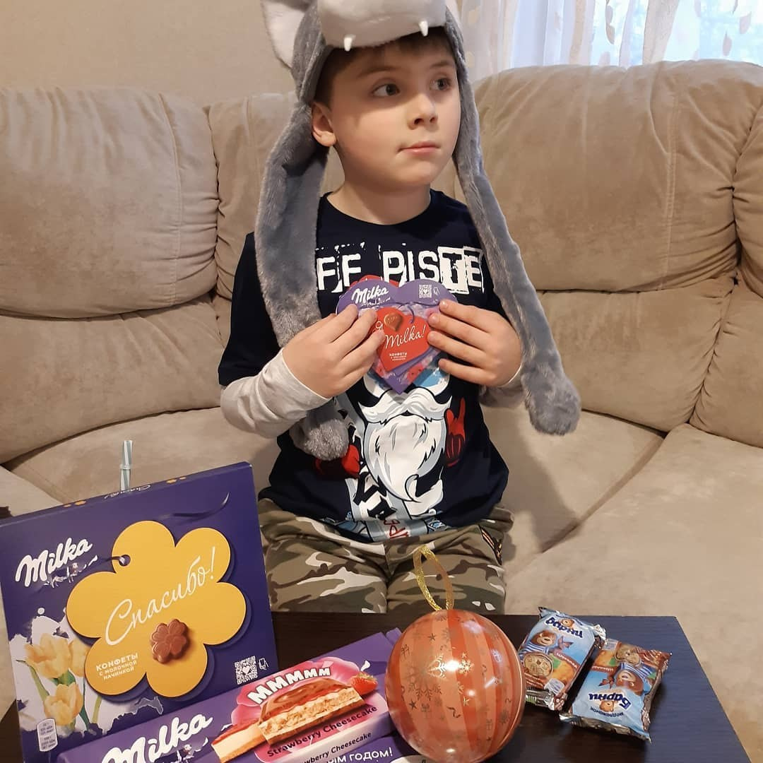 Спасибо нашим спонсорам за новогодние подарки!