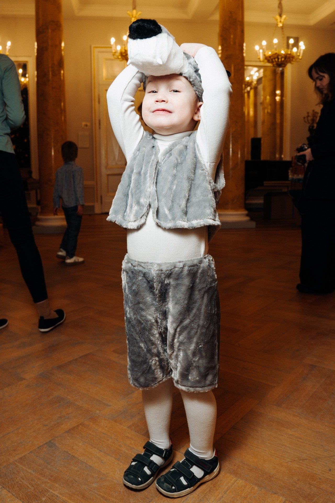 Дети | Новогодняя елка. Репортажный фотограф Санкт-Петербург