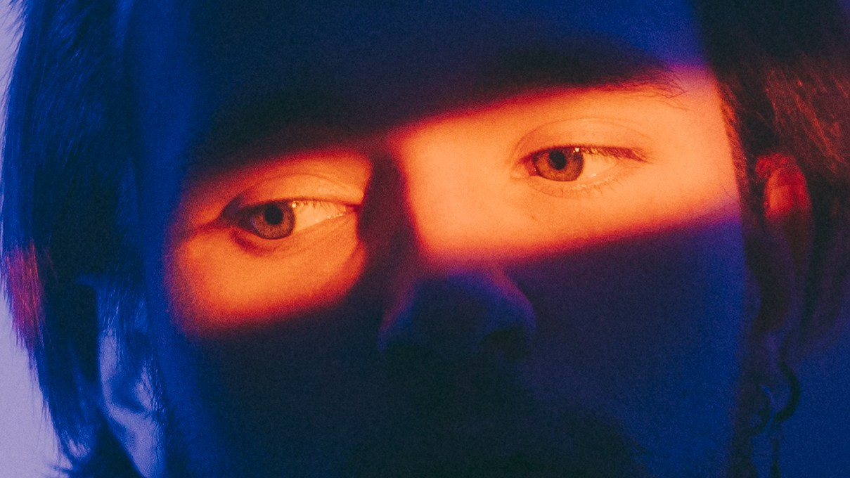 Съёмка для солиста группы в квартире. Фотоведьма Дарья Нечинская