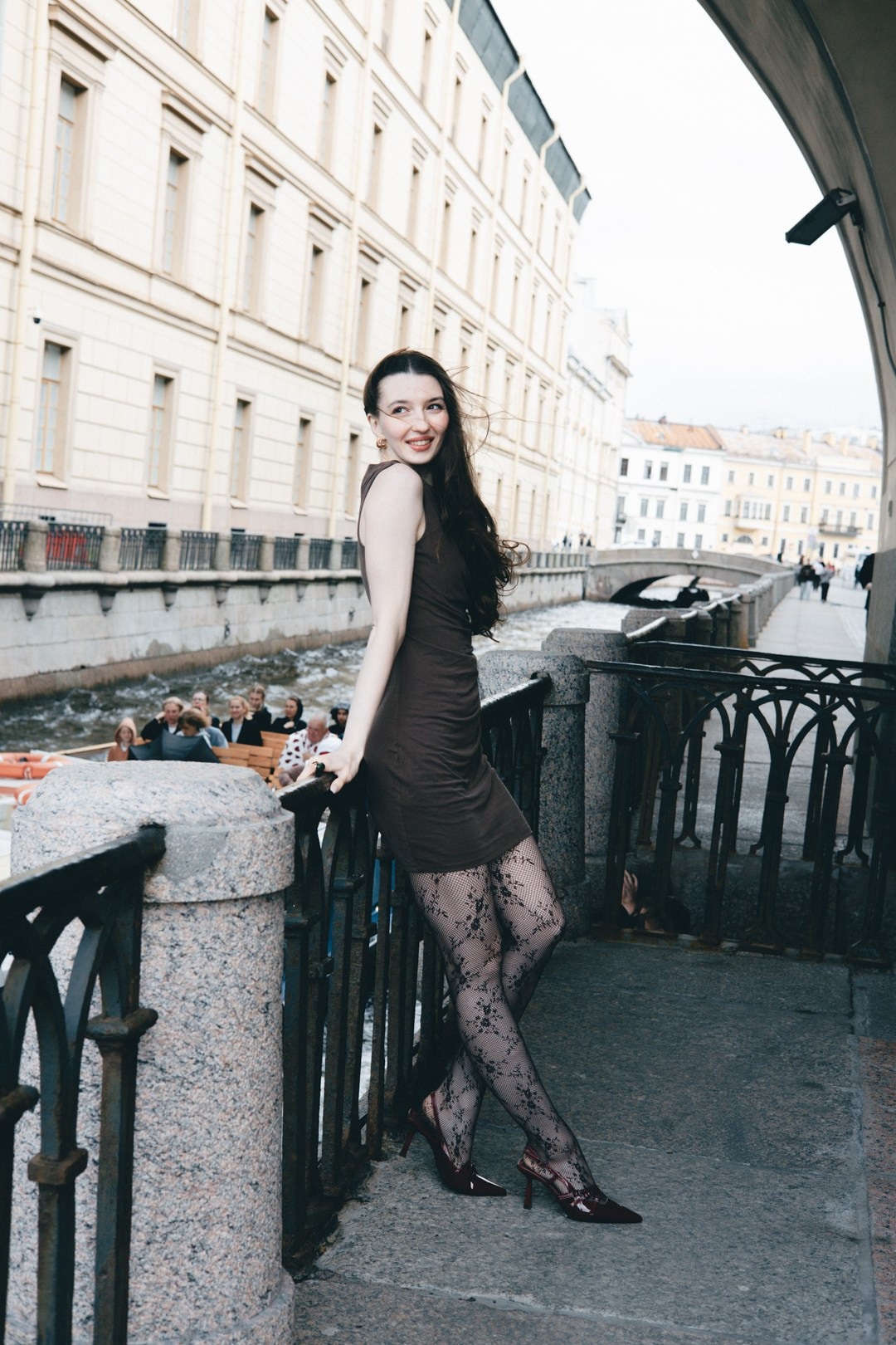 Street Nasty. Юлия Астра: Фотограф в Санкт-Петербурге. Снимаю женские портреты, уличные съёмки в Петербурге и людей с их собаками