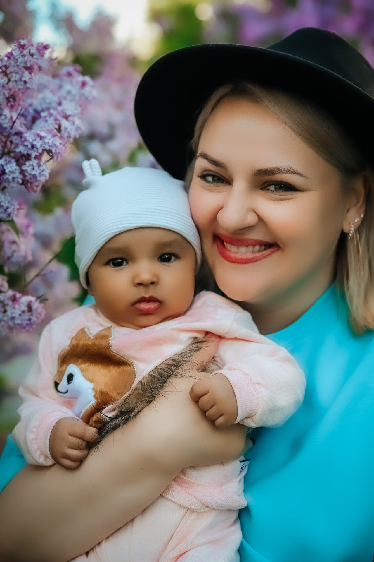 Контакты. Фотограф беременности и семейных историй Эльвира Акарибе в городе Краснодар!