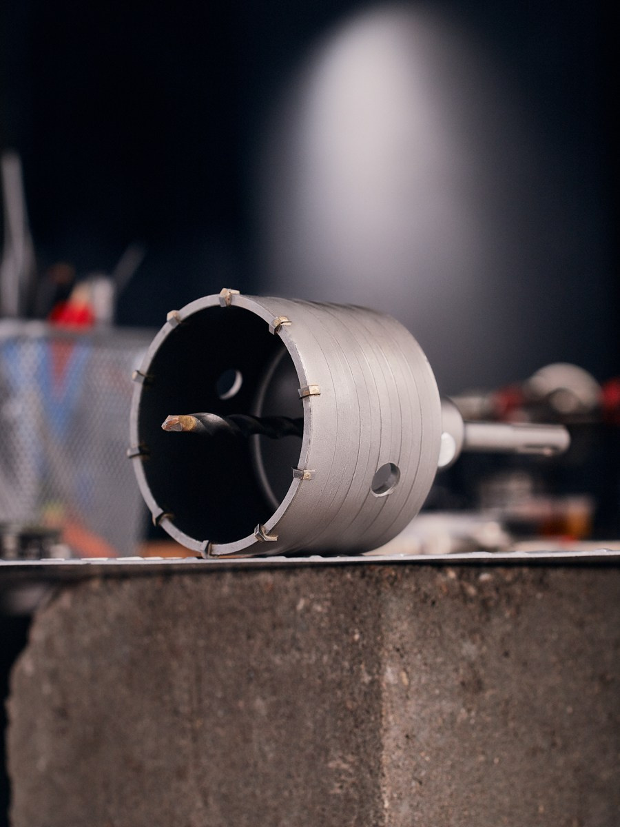 "Профессиональная предметная фотосъемка паяльников для каталога инструментов""Высококачественное изображение паяльника с детальной проработкой корпуса и наконечника""Рекламная съемка паяльников с акцентом на эргономичный дизайн и функциональность""Студийная предметная фотосъемка электрических паяльников с белым фоном""Макрофотография паяльника для интернет-магазина электроинструментов""Коммерческая фотосъемка профессиональных паяльников для маркетинговых материалов""Фотография паяльника с подсветкой для презентаций и технической документации". Имиджевая съемка коронка