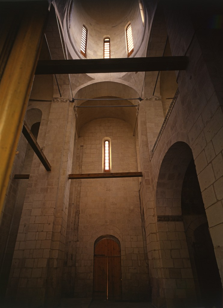 Интерьер Дмитровского собора