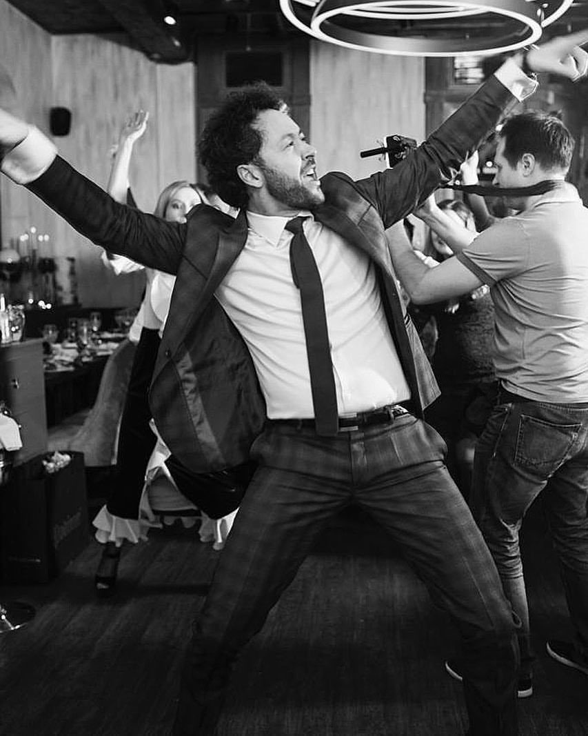 Ведущий Лойм. Подрядчики и друзья сети свадебных площадок House for wedding