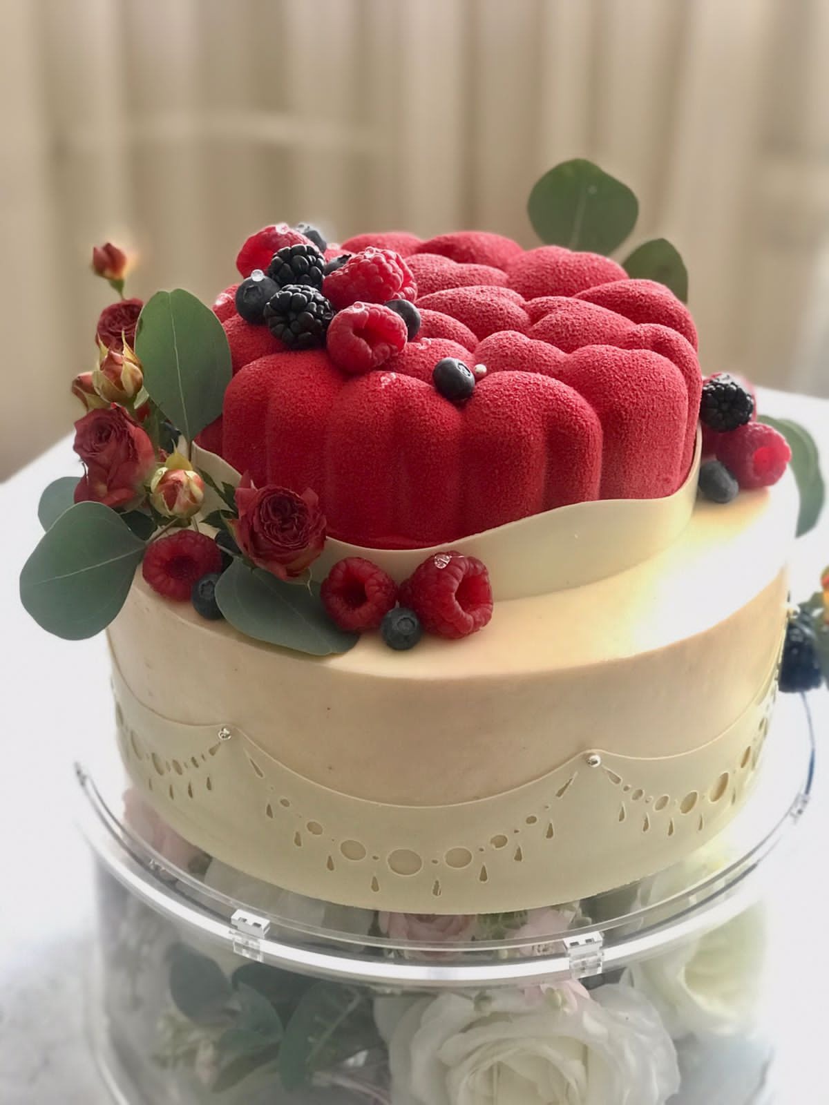 Торт Курсова. Подрядчики и друзья сети свадебных площадок House for wedding