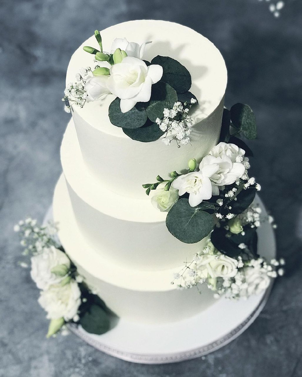 Торт Курсова. Подрядчики и друзья сети свадебных площадок House for wedding