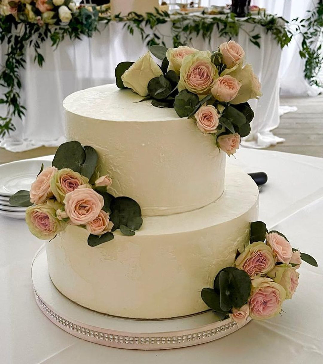 Торт Курсова. Подрядчики и друзья сети свадебных площадок House for wedding