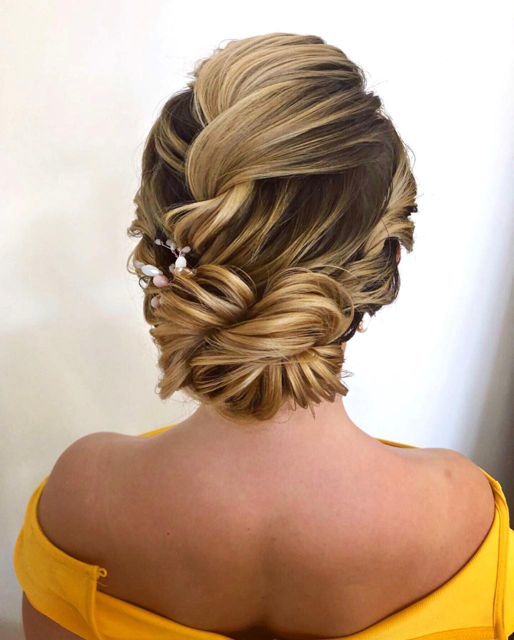 Стилист Лётина. Подрядчики и друзья сети свадебных площадок House for wedding