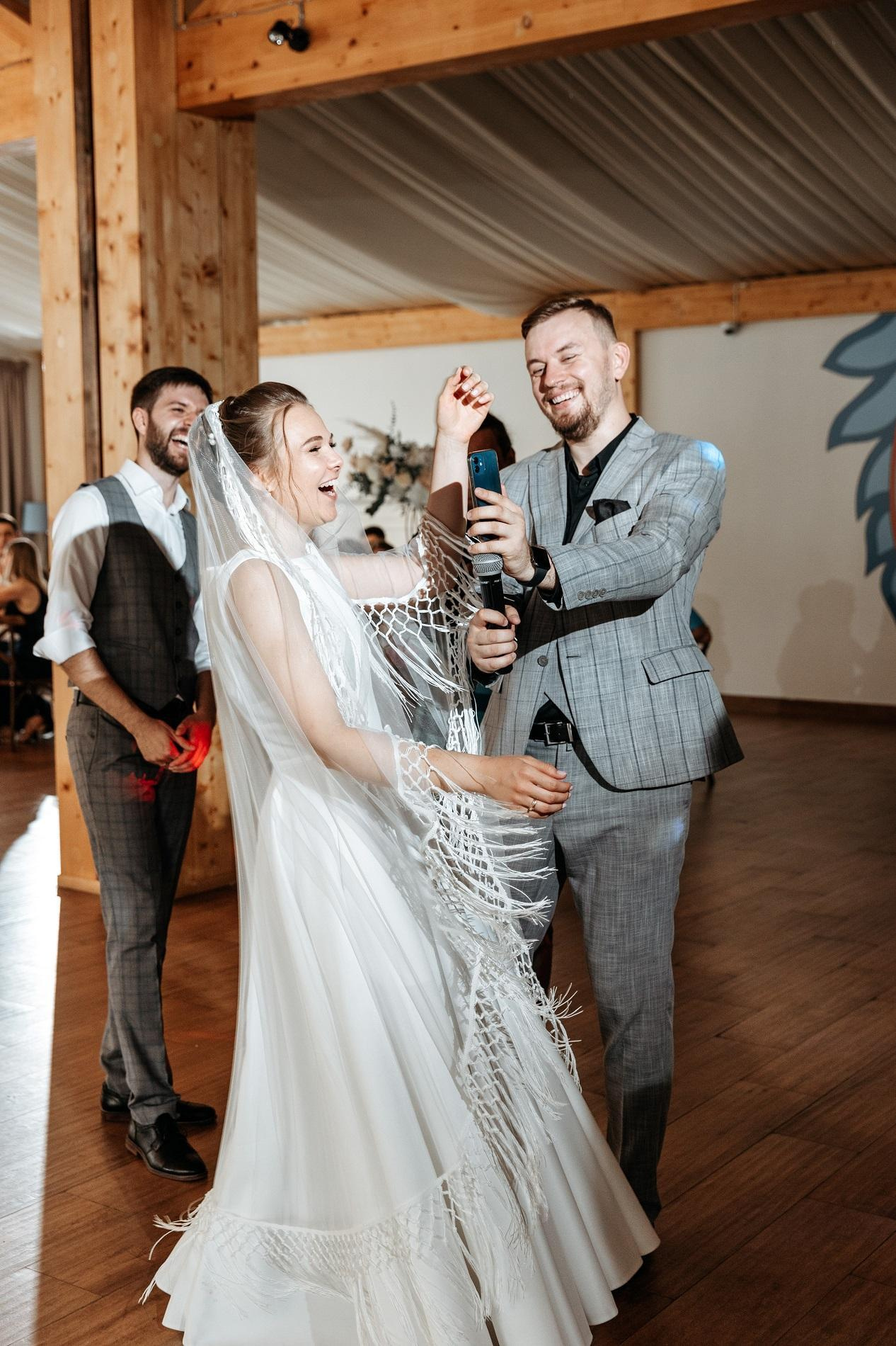 Ведущий Дмитриев. Подрядчики и друзья сети свадебных площадок House for wedding