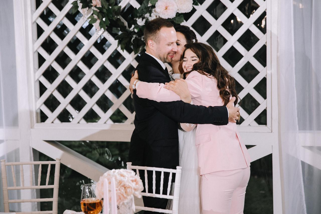 Ведущая Жукова. Подрядчики и друзья сети свадебных площадок House for wedding