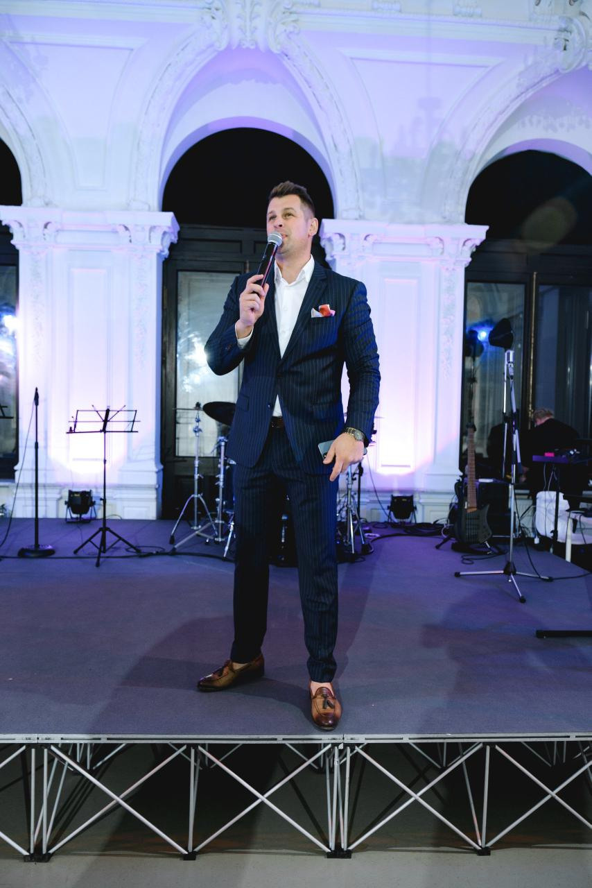 Ведущий Царев. Подрядчики и друзья сети свадебных площадок House for wedding