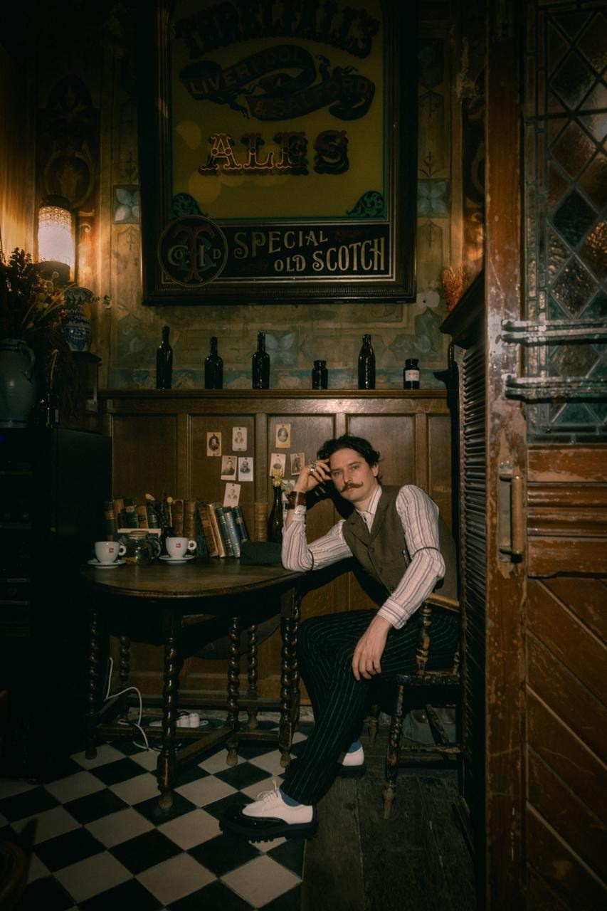 Кинокадры переносящие в атмосферу 19 века