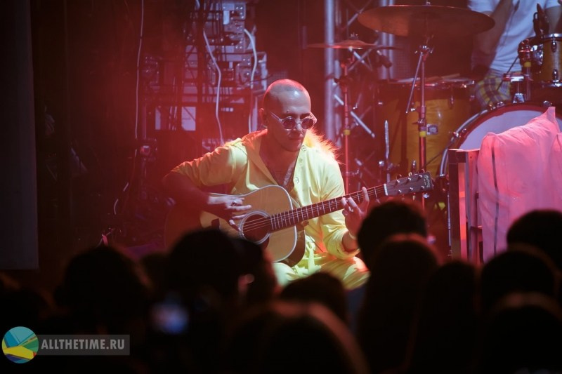 IOWA. Магия музыки в кадре: Концертная Фотография