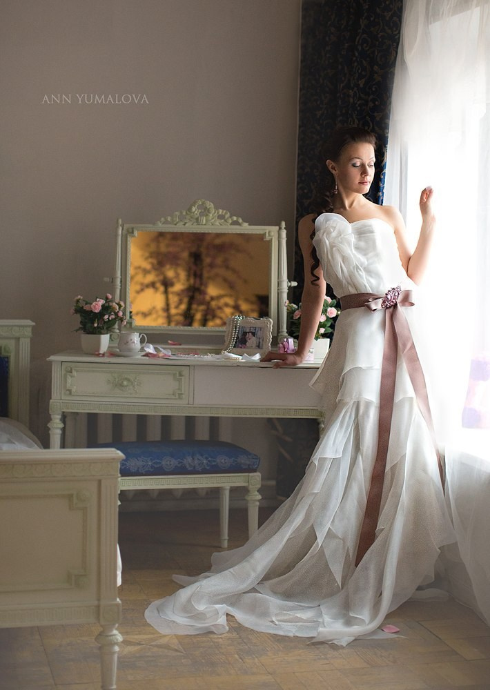 Свадебные съемки. Женский фотограф в Санк-Петербурге и Москве — фотосессия девушки в студии, портрет, фотосъемка