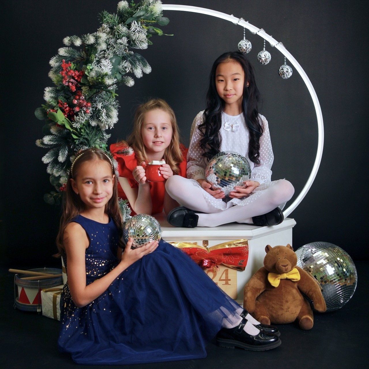 Студийная съёмка. Школьные выпускные альбомы в Москве Марина Николаева