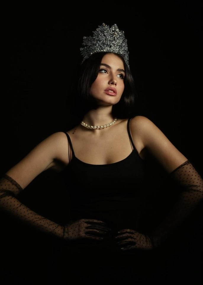 Элизабет Харт. Model base