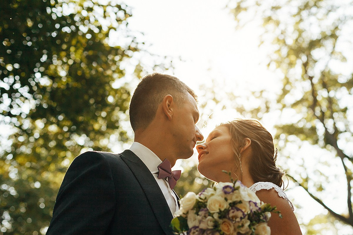Свадебная прогулка в Санкт-Петербурге. Фотограф крещение венчание в Петербурге! Помогает подобрать храм и посоветовал душевного батюшку в СПб