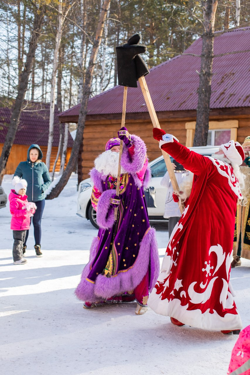 Ледяная сказка Байкала. Фотограф Наталья Кургина Слюдянка Иркутск