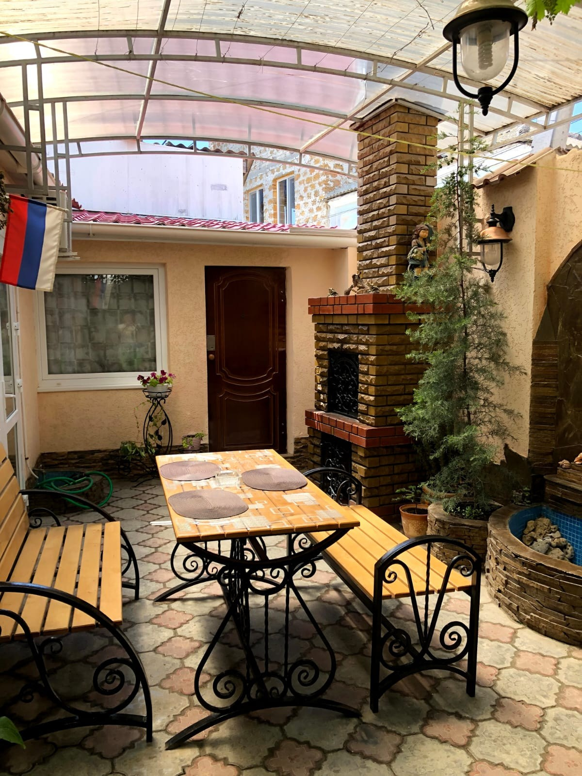 Ул. Просмушкиных 6. Отдых в Евпатории без забот — аренда жилья, трансфер, размещение под ключ