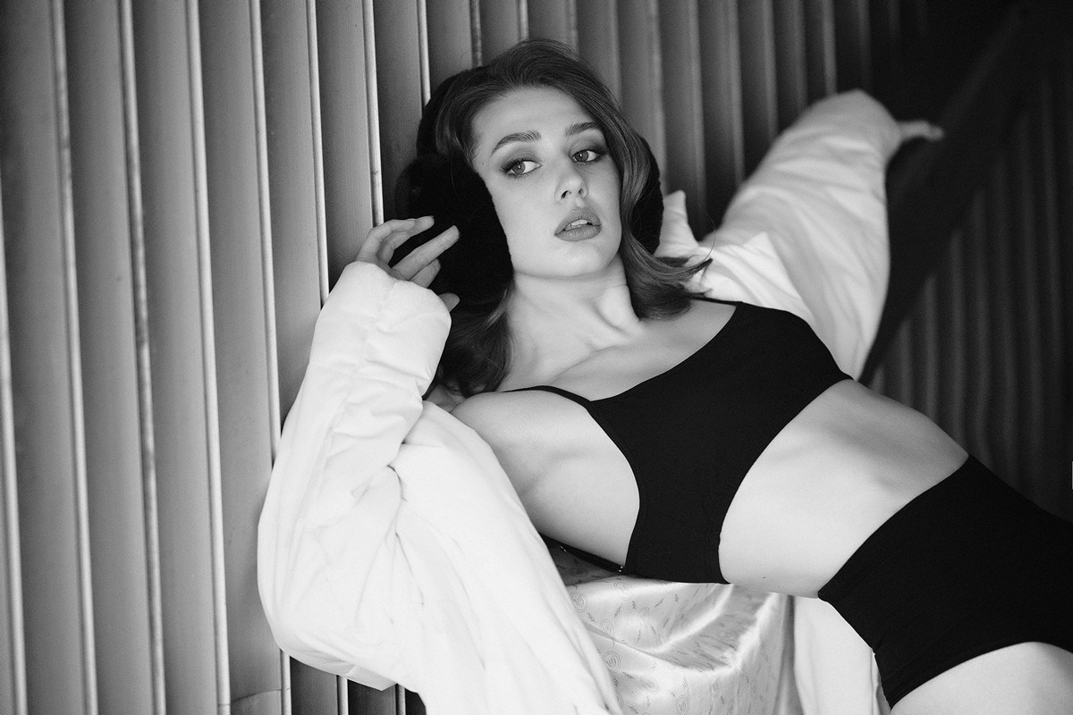 фотограф Михаил Гуляев. Фотосессия в Новосибирске. Фотосессия в студии Новосибирск