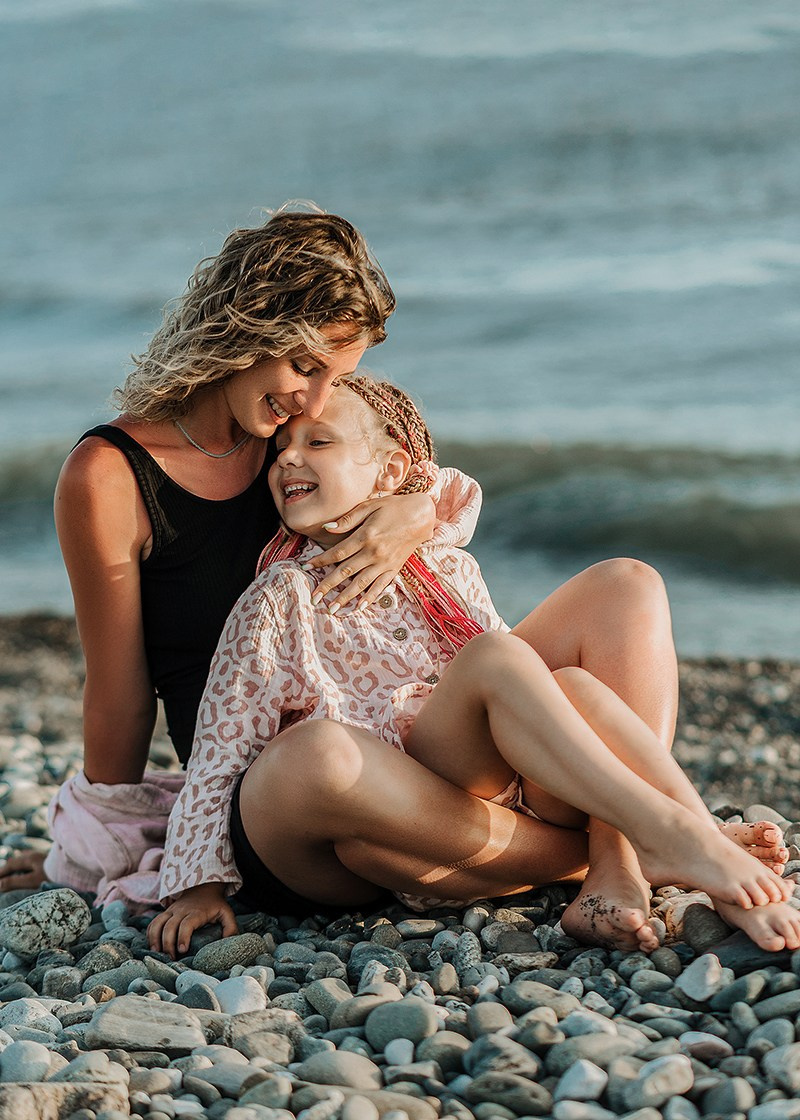 Семейная фотосессия в Сириусе и Адлере. Фотограф в Адлере, Сириусе, Красной Поляне — лавстори, семейные и индивидуальные фотосессии