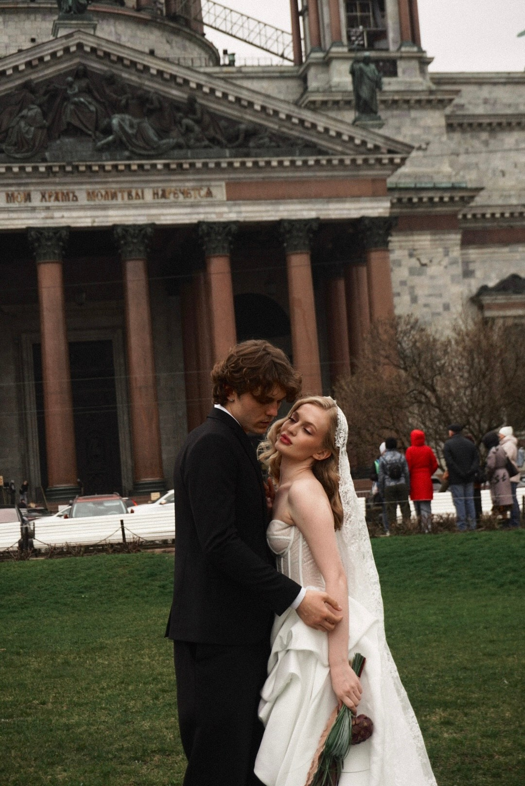 Прогулка в Питере. Свадебный фотограф в Москве Алина Лисовская