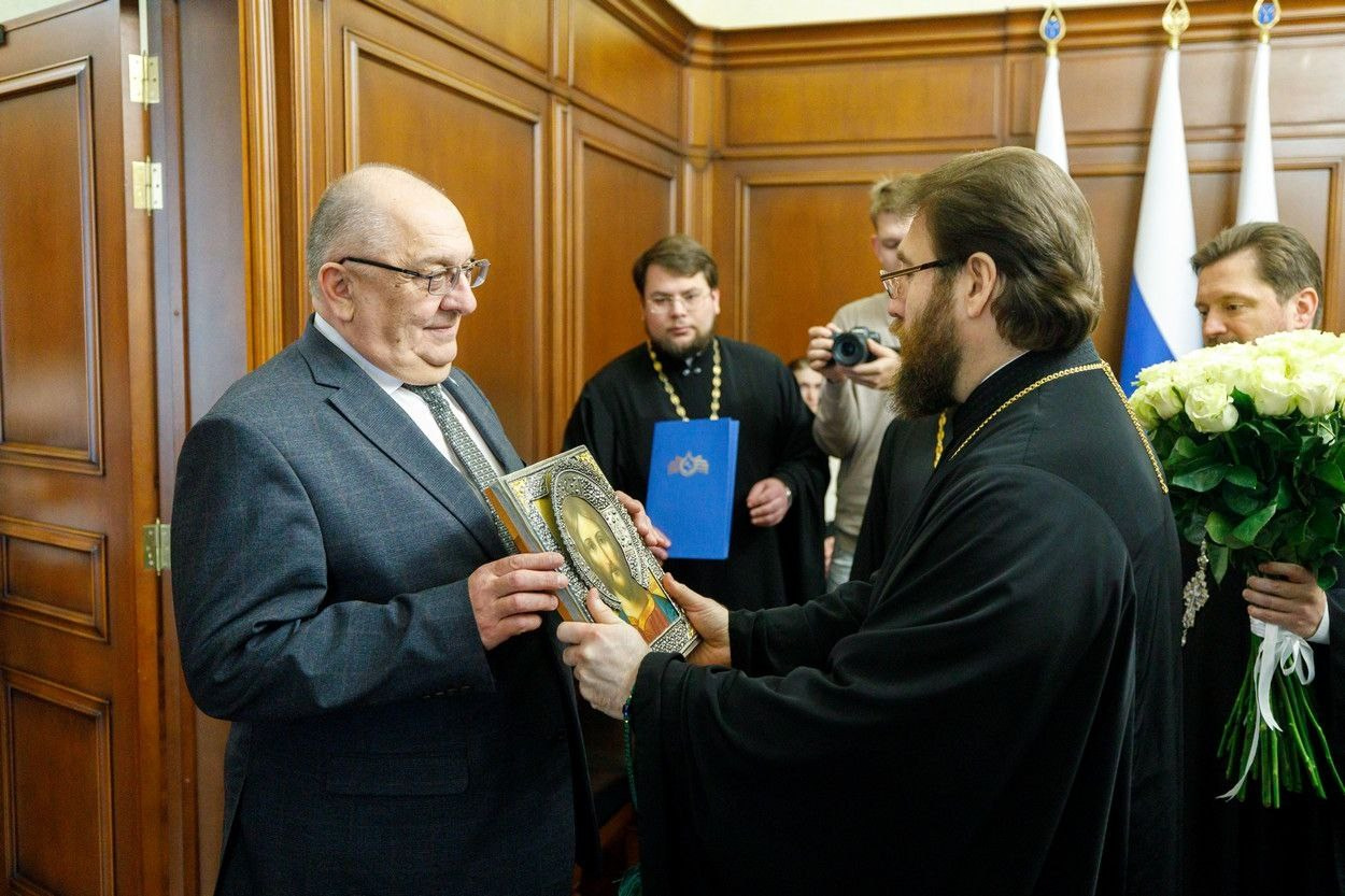 МИТРОПОЛИТ ИГНАТИЙ ПОЗДРАВИЛ С ИЗБРАНИЕМ НОВОГО ГЛАВУ ГОРОДА САРАТОВА. Саратовское Северо-Западное благочиние