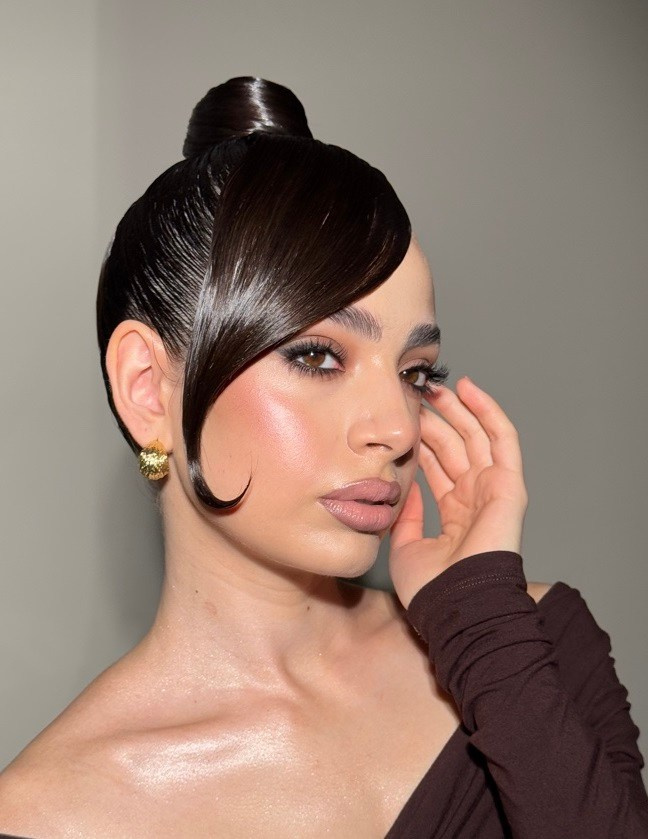 Вечерние образы. Свадебный визажист и стилист по прическам в Москве